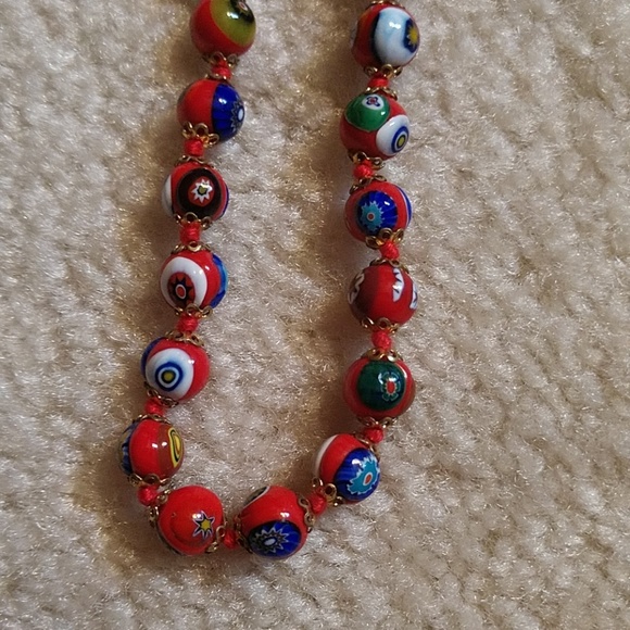 2 necklaces - Picture 2 of 3